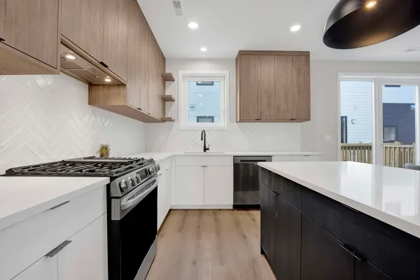 $599,000 | 944 Beloit Avenue, Unit 4, Forest Park, IL 60130