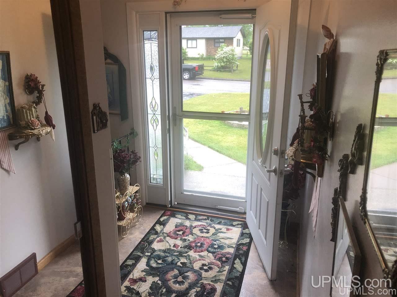 1115 9th Street Ishpeming, MI 49849 - Photo 2 of 39