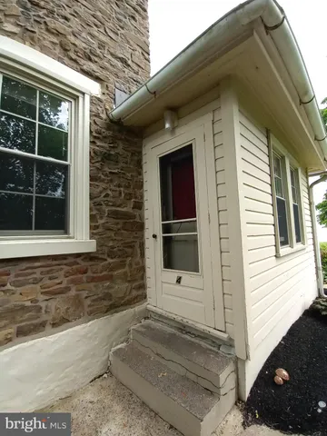 $1,075 | 1926 Hilltown Pike, Unit 4, Hilltown, PA 18927