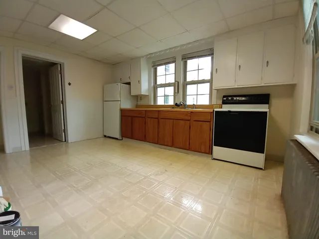 $1,075 | 1926 Hilltown Pike, Unit 4, Hilltown, PA 18927