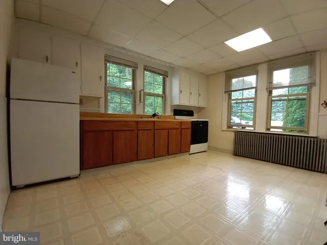 $1,075 | 1926 Hilltown Pike, Unit 4, Hilltown, PA 18927