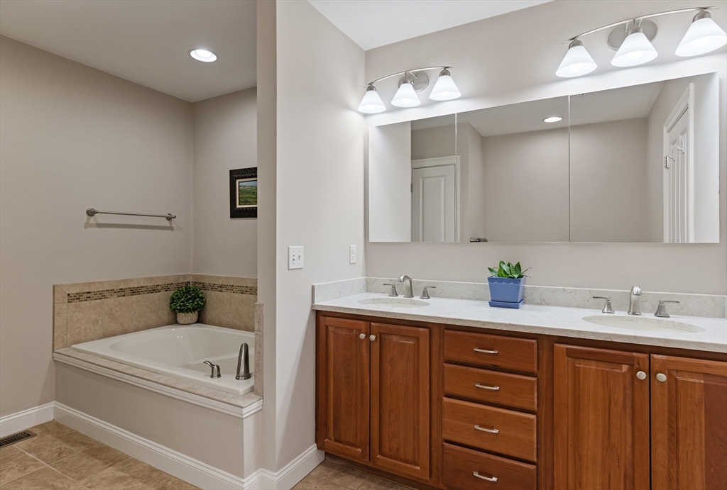 32 Old Framingham Road, Unit 8 Sudbury, MA 01776 - Photo 11 of 21