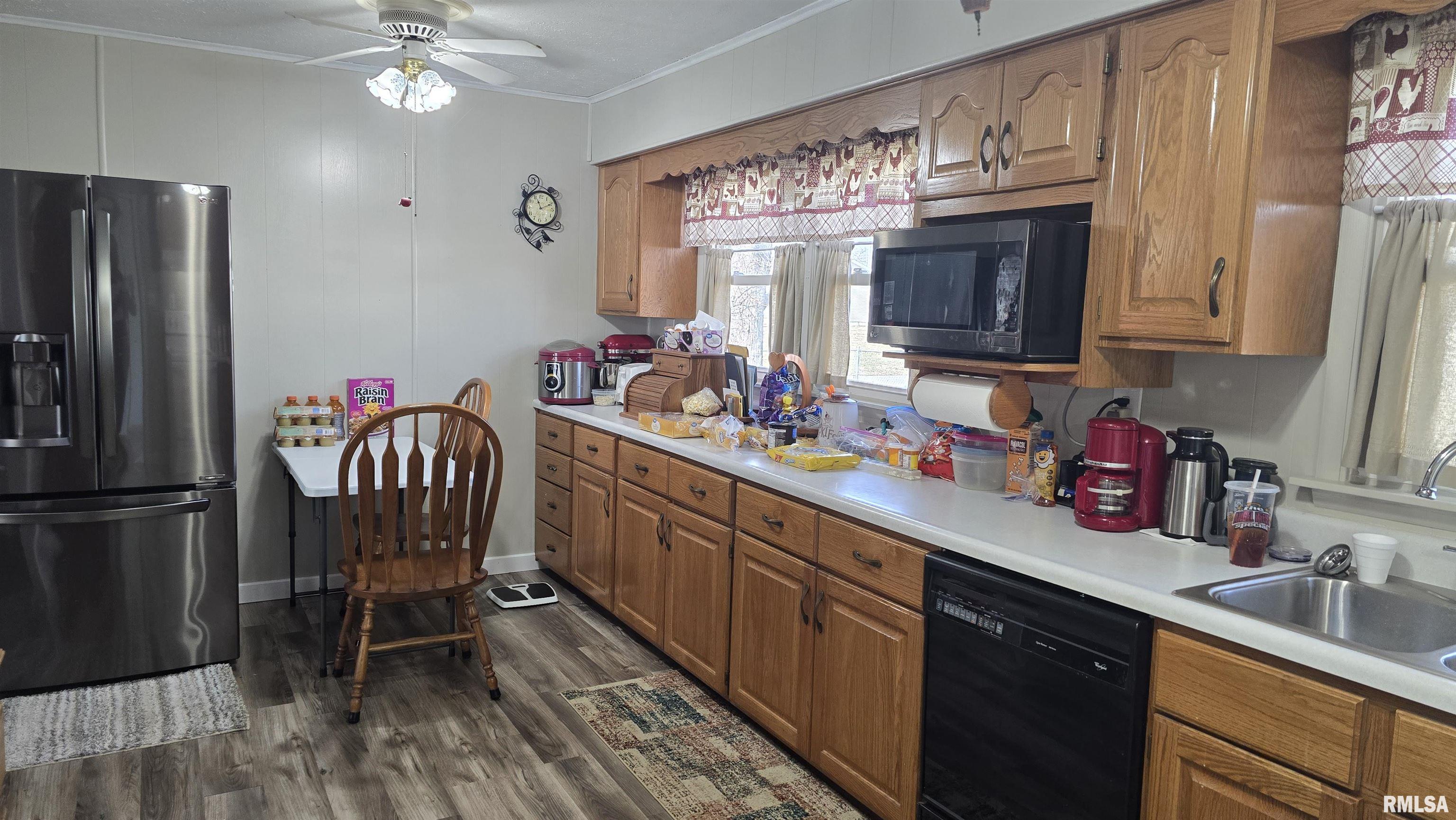 2424 Jones Street Eldorado, IL 62930 - Photo 12 of 21
