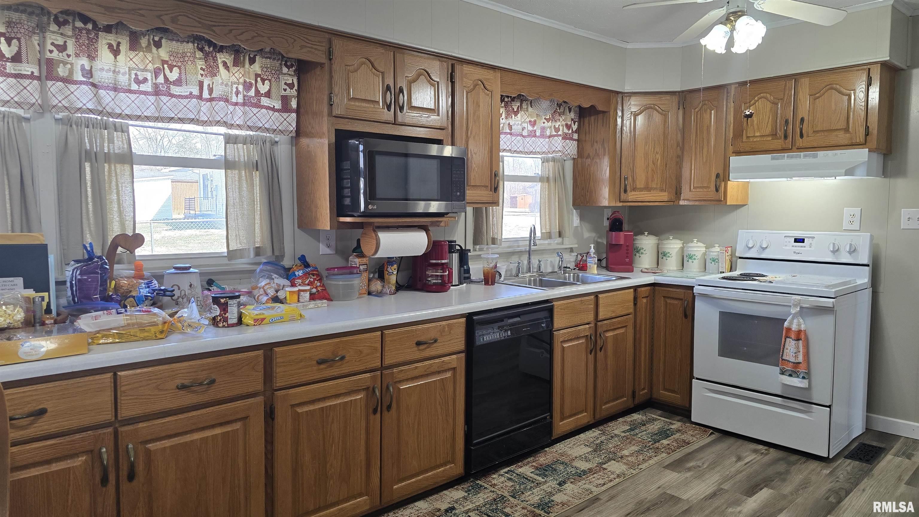 2424 Jones Street Eldorado, IL 62930 - Photo 10 of 21