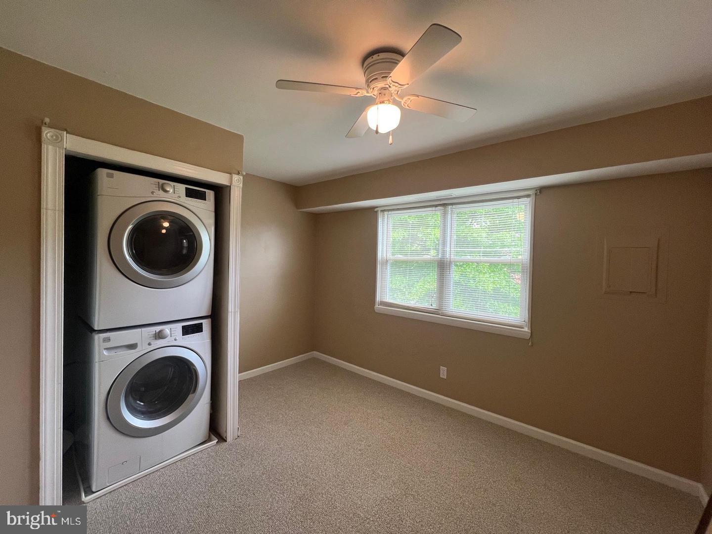 14 U Rose Rita Terrace Hammonton, NJ 08037 - Photo 9 of 10 a view of a livingroom with a washer and dryer