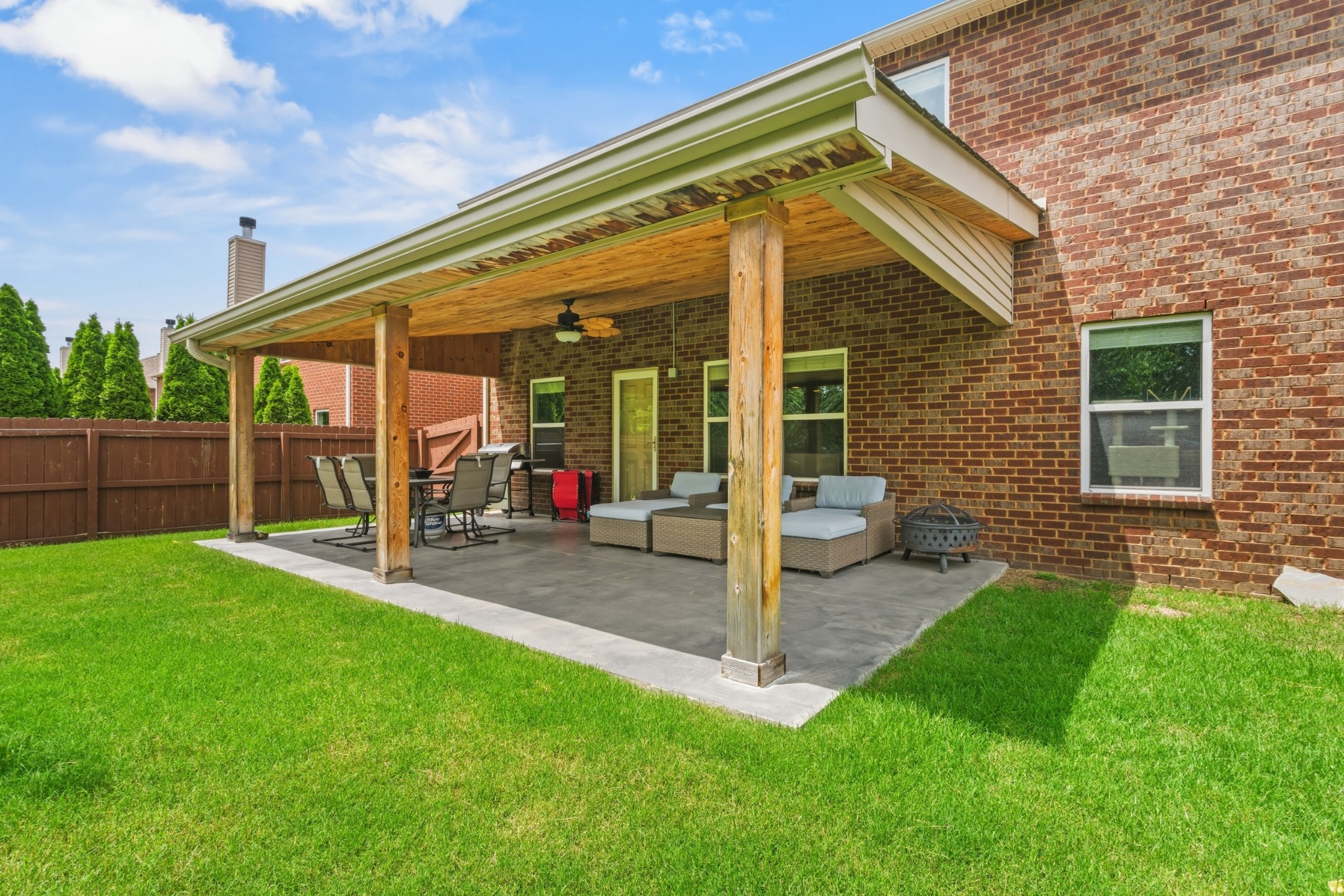 1011 Benwick Road Hendersonville, TN 37075 - Photo 3 of 60 a view of a house with a backyard