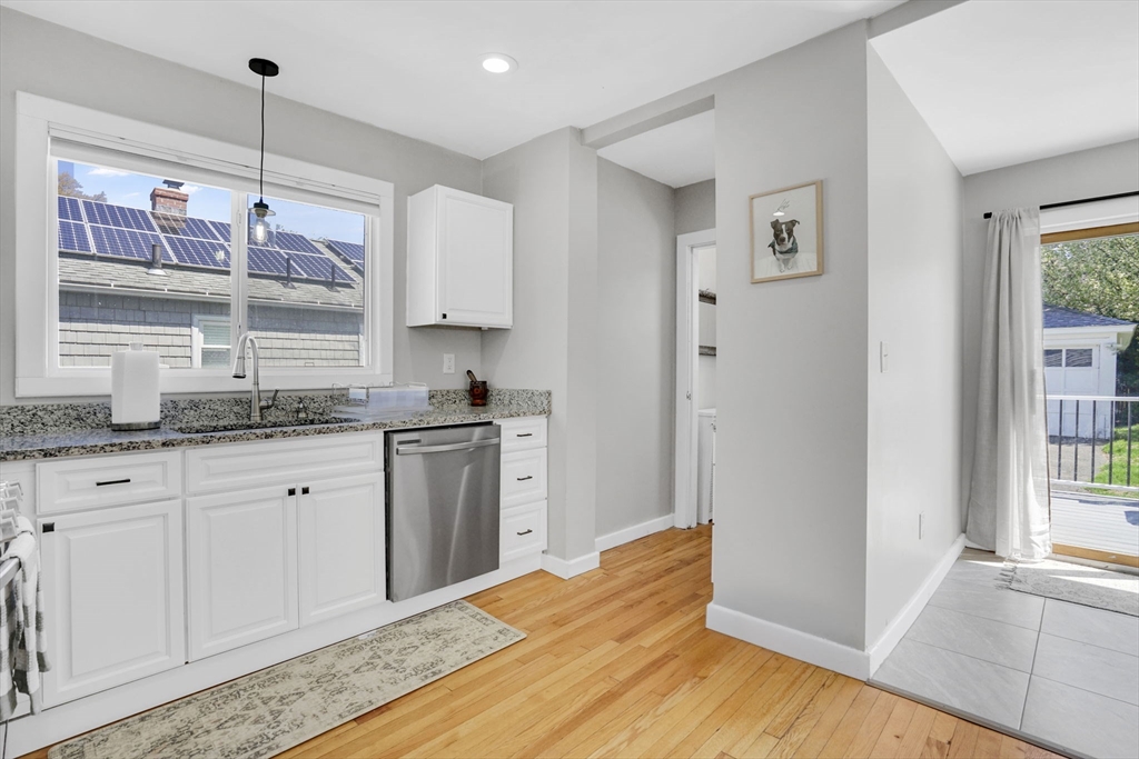 87 Hartford Terrace Springfield, MA 01118 - Photo 19 of 31