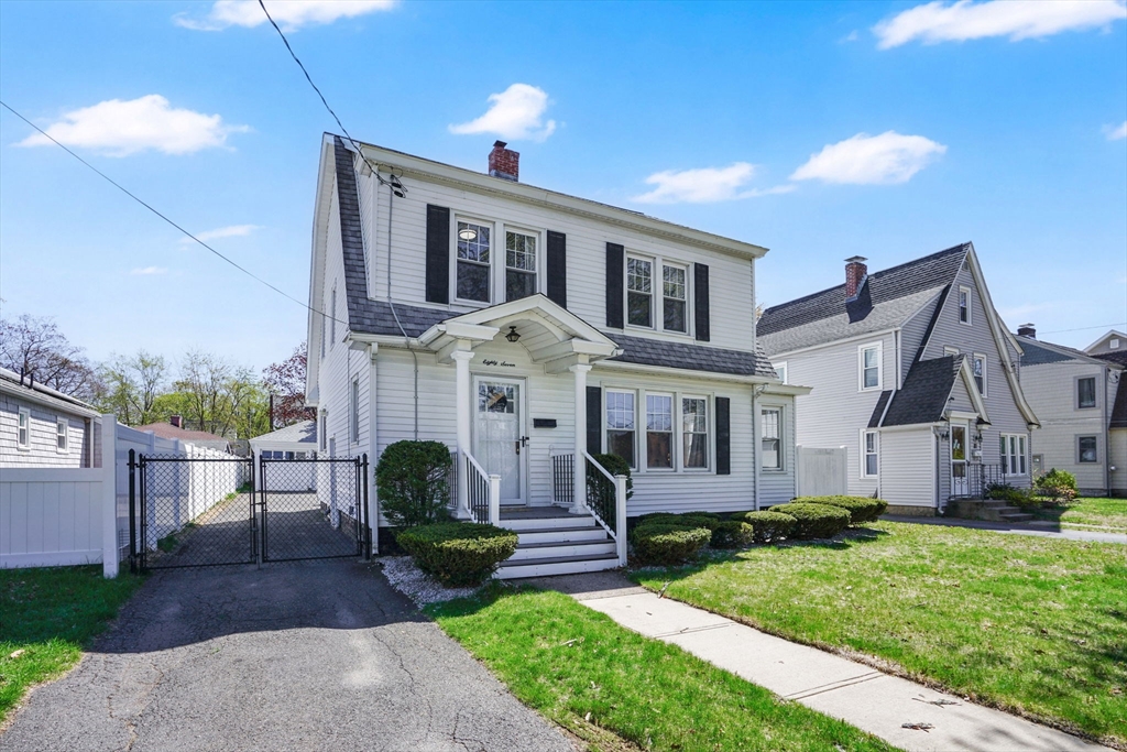 87 Hartford Terrace Springfield, MA 01118 - Photo 2 of 31