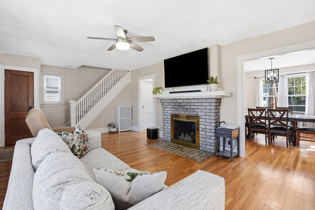 87 Hartford Terrace Springfield, MA 01118 - Photo 10 of 31