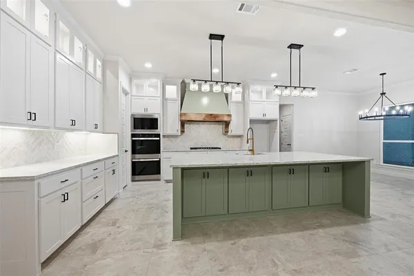 $755,000 | 189 Rio Rancho Drive, Decatur, TX 76234