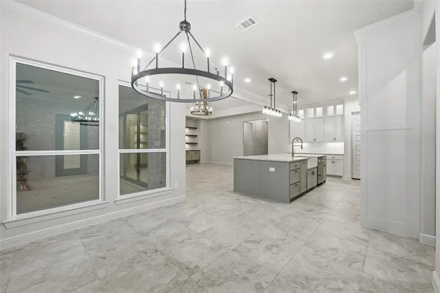 $849,900 | 189 Rio Rancho Drive, Decatur, TX 76234