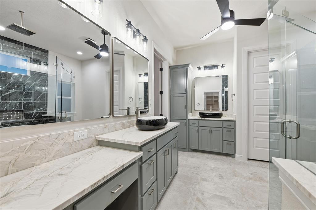 189 Rio Rancho Drive Decatur, TX 76234 - Photo 21 of 36 Full bath with a stall shower, ceiling fan, and vanity