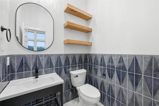 $849,900 | 189 Rio Rancho Drive, Decatur, TX 76234