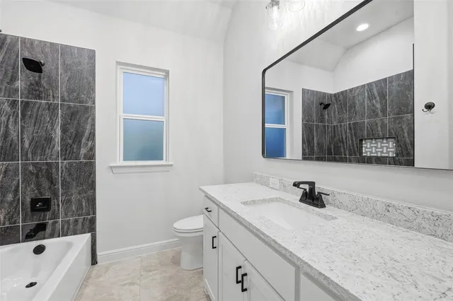 $849,900 | 189 Rio Rancho Drive, Decatur, TX 76234