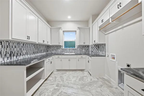 $755,000 | 189 Rio Rancho Drive, Decatur, TX 76234