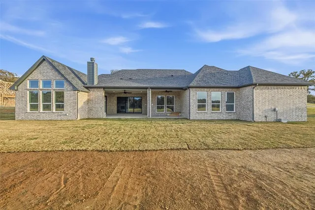 $849,900 | 189 Rio Rancho Drive, Decatur, TX 76234
