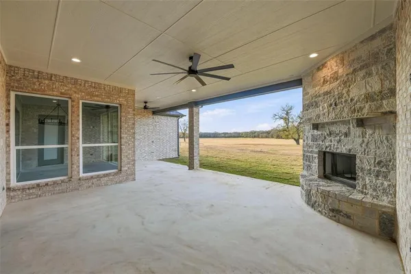 $755,000 | 189 Rio Rancho Drive, Decatur, TX 76234