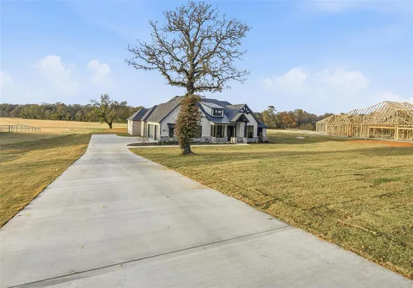 $755,000 | 189 Rio Rancho Drive, Decatur, TX 76234