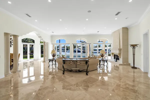 $6,795,000 | 3700 Northeast 28th Avenue, Lighthouse Point, FL 33064