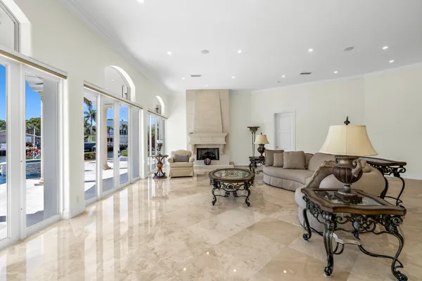 $6,795,000 | 3700 Northeast 28th Avenue, Lighthouse Point, FL 33064