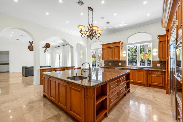 $6,795,000 | 3700 Northeast 28th Avenue, Lighthouse Point, FL 33064