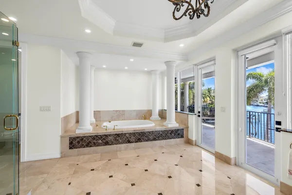 $6,795,000 | 3700 Northeast 28th Avenue, Lighthouse Point, FL 33064