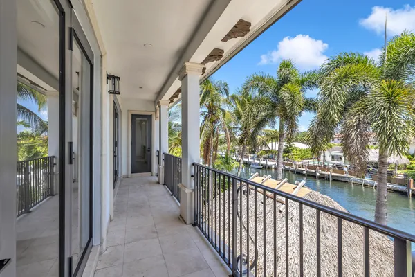 $6,795,000 | 3700 Northeast 28th Avenue, Lighthouse Point, FL 33064