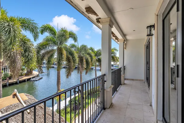 $6,795,000 | 3700 Northeast 28th Avenue, Lighthouse Point, FL 33064