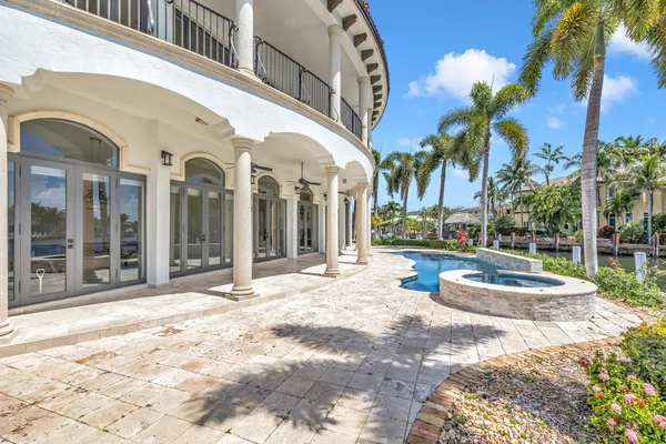 $6,795,000 | 3700 Northeast 28th Avenue, Lighthouse Point, FL 33064
