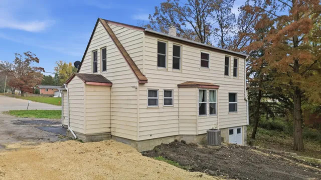 $129,000 | 1127 4th Avenue, Dixon, IL 61021