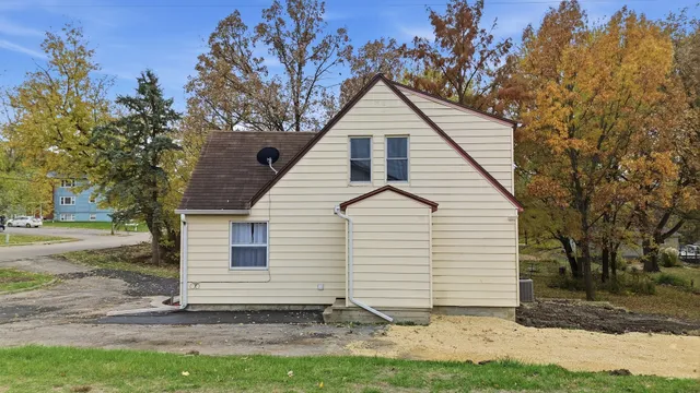 $129,000 | 1127 4th Avenue, Dixon, IL 61021