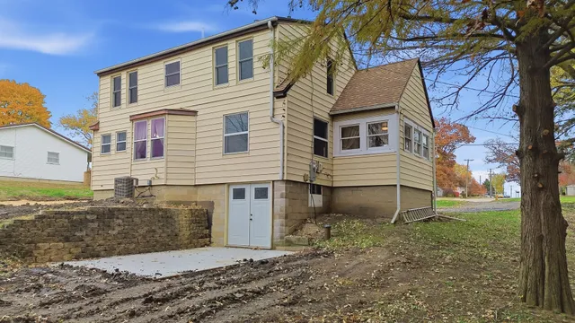 $129,000 | 1127 4th Avenue, Dixon, IL 61021