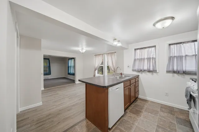 $129,000 | 1127 4th Avenue, Dixon, IL 61021