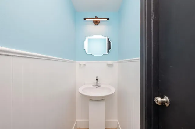 $375,000 | 145 Canterbury Lane, Londonderry, NH 03053