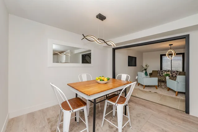 $375,000 | 145 Canterbury Lane, Londonderry, NH 03053