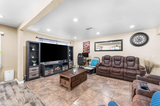 $449,000 | 45228 Lorimer Avenue, Lancaster, CA 93534