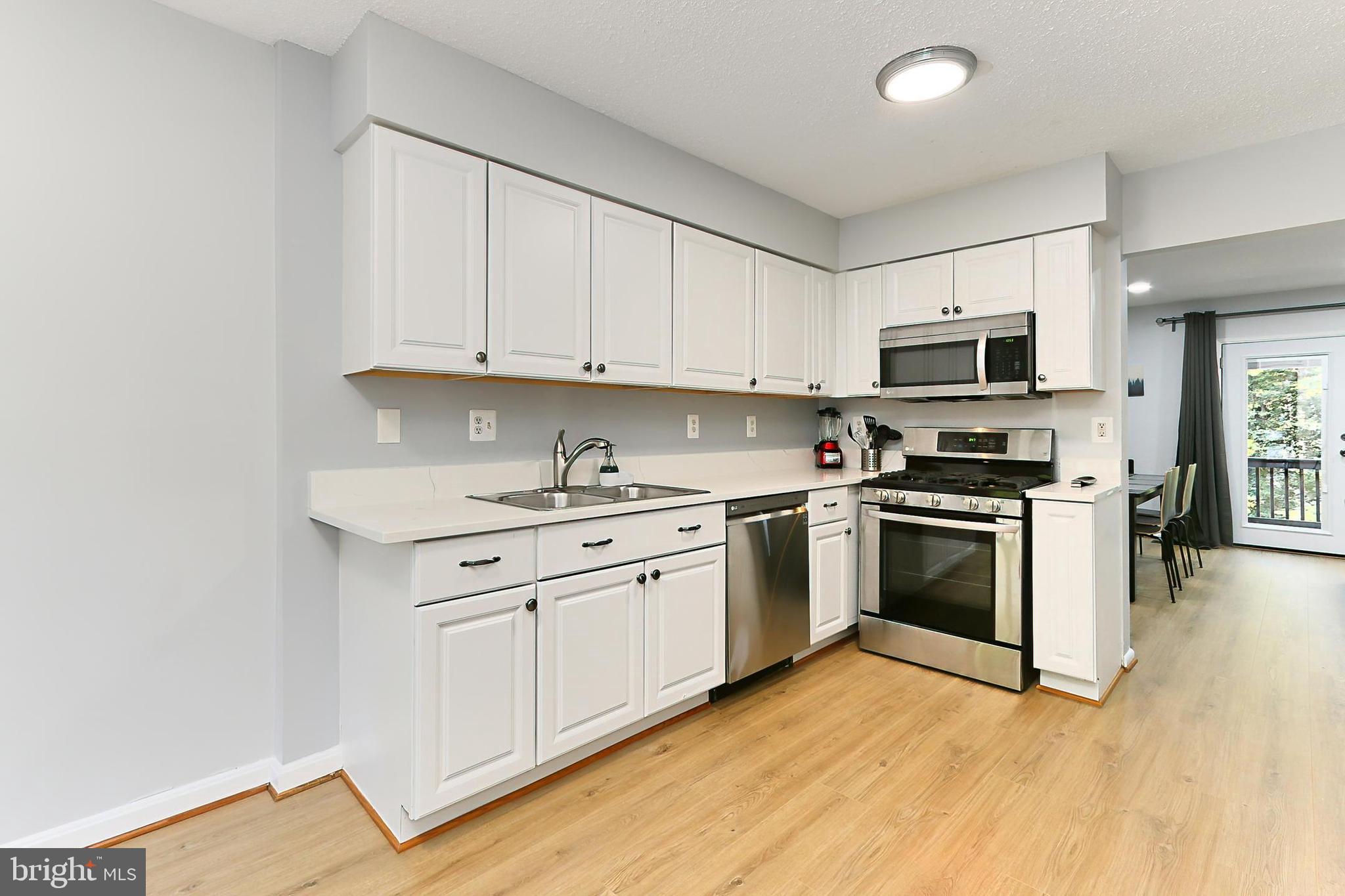 2202 Coppersmith Square Reston, VA 20191 - Photo 6 of 51