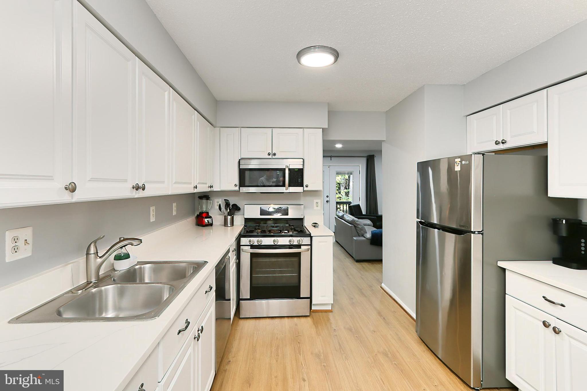 2202 Coppersmith Square Reston, VA 20191 - Photo 7 of 51
