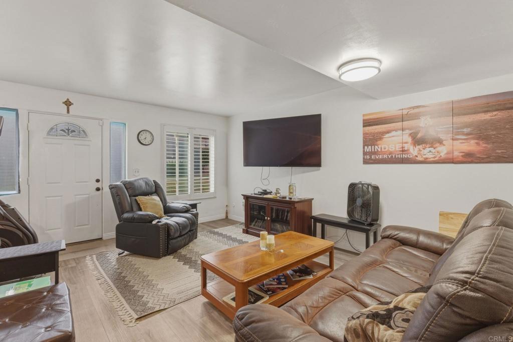 11911 Royal Road, Unit D El Cajon, CA 92021 - Photo 3 of 23