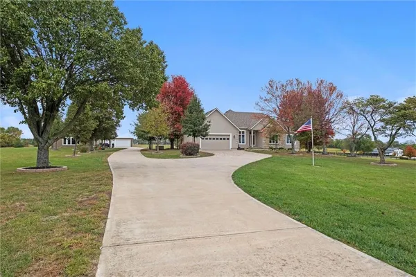 $1,790,000 | 24200 West 199th Street, Spring Hill, KS 66083