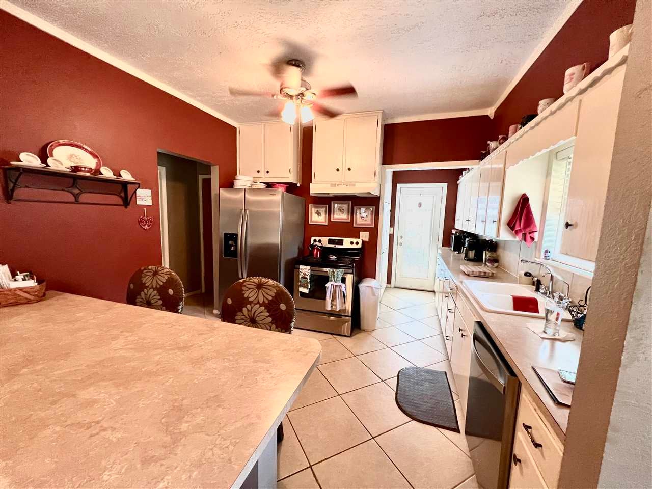 724 Maple Street Perry, OK 73077 - Photo 8 of 27 Gallery Image 8