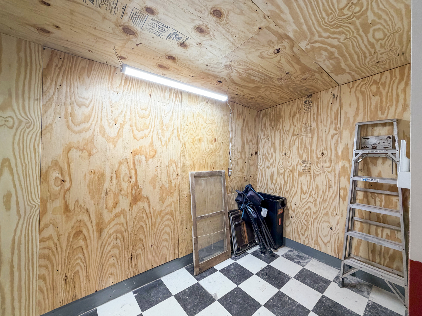 108 East South Street Freeport, IL 61032 - Photo 26 of 30