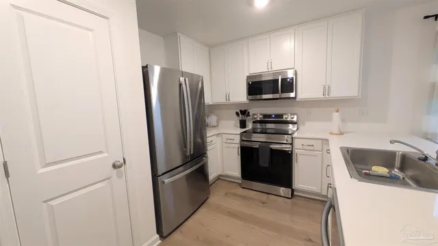 $2,100 | 5396 Horizons Edge Lane, Milton, FL 32583