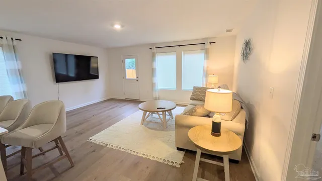 $2,100 | 5396 Horizons Edge Lane, Milton, FL 32583