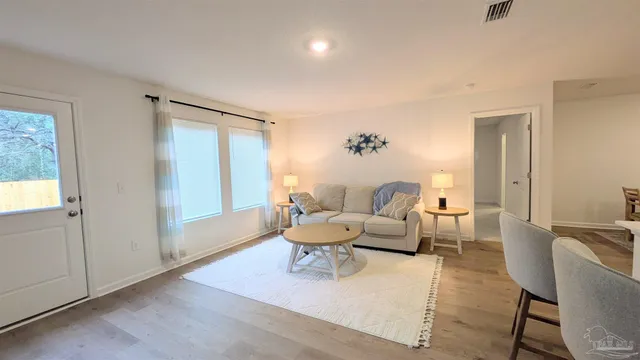 $2,100 | 5396 Horizons Edge Lane, Milton, FL 32583