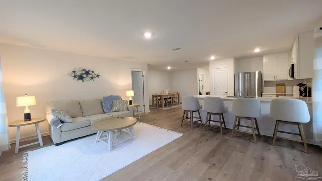 $2,100 | 5396 Horizons Edge Lane, Milton, FL 32583