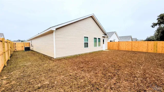 $2,100 | 5396 Horizons Edge Lane, Milton, FL 32583