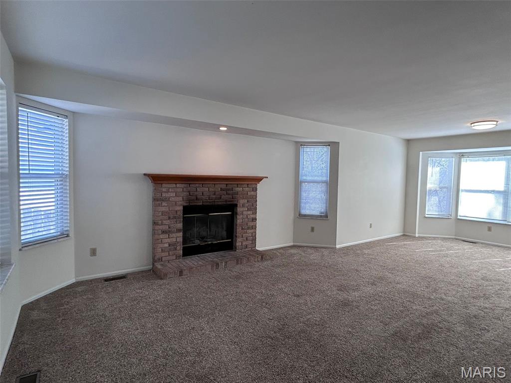 524 Elm Crossing Court Ballwin, MO 63021 - Photo 2 of 21