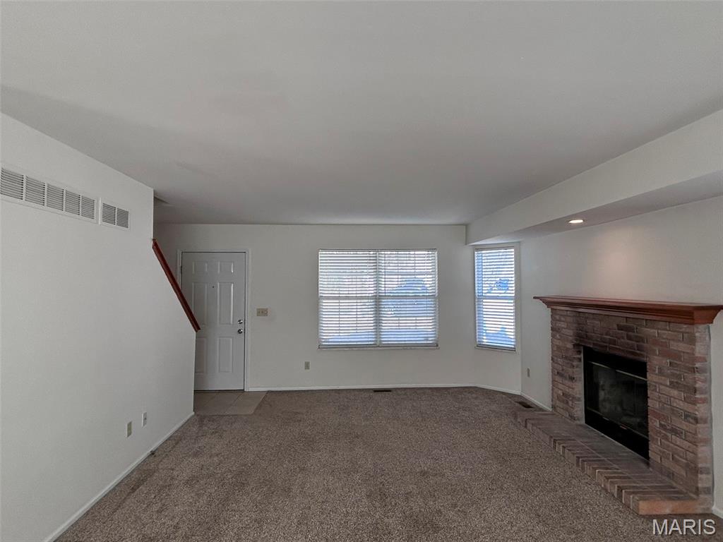 524 Elm Crossing Court Ballwin, MO 63021 - Photo 3 of 21