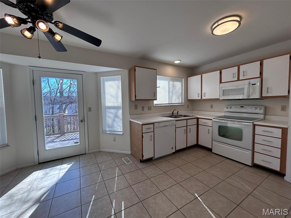 524 Elm Crossing Court Ballwin, MO 63021 - Photo 5 of 21